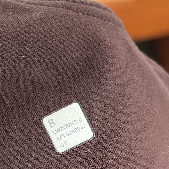 Lululemon Align Ribbed V-Neck Bra *Shine - Picture 3 of 4